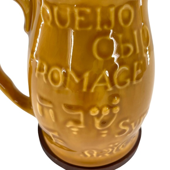 Vintage Ceramic Grated Cheese Shaker w/ Cheese Spelt Internationally in Mustard - Picture 8 of 9